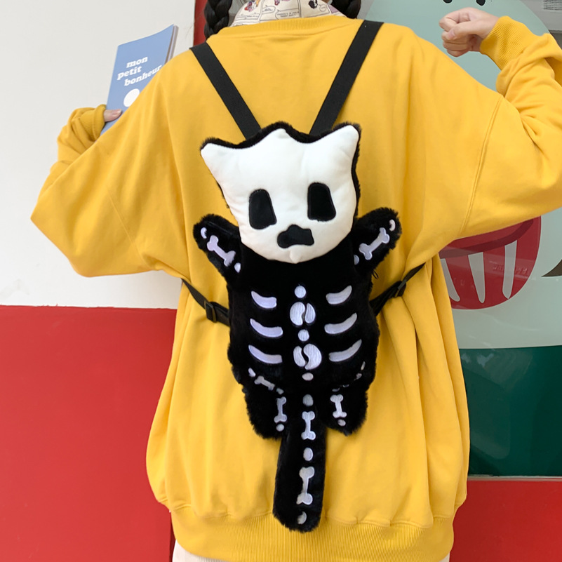 スカルぬいぐるみバックパックゴシックウォーターボトルバッグゴス人形バックパック女性の冬の毛皮のようなバッグスカル形状バッグスケルトン誕生日ギフト