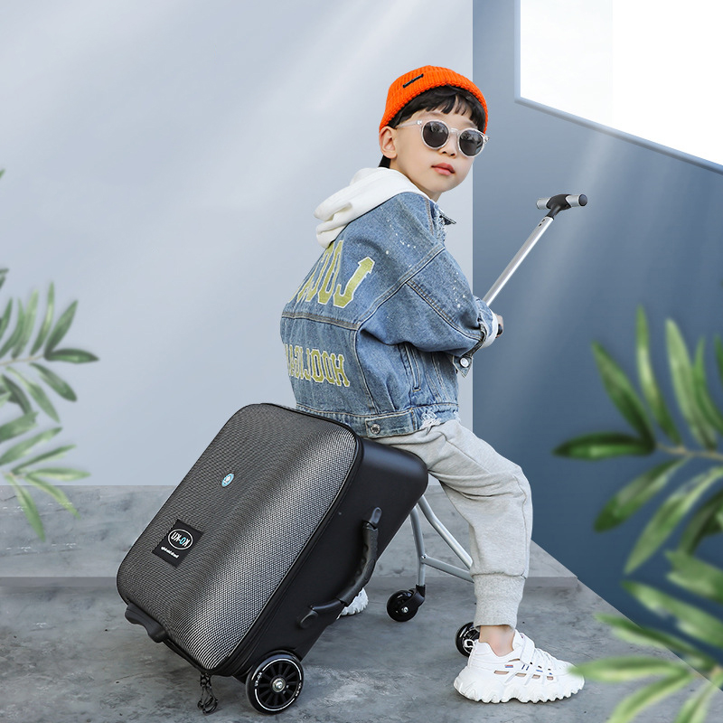 新しいデザイン怠惰な赤ちゃんはスクーターの荷物に座って子供たちは旅行スーツケースバッグ搭乗スケートボードクリエイティブトロリーケースをキャリーします