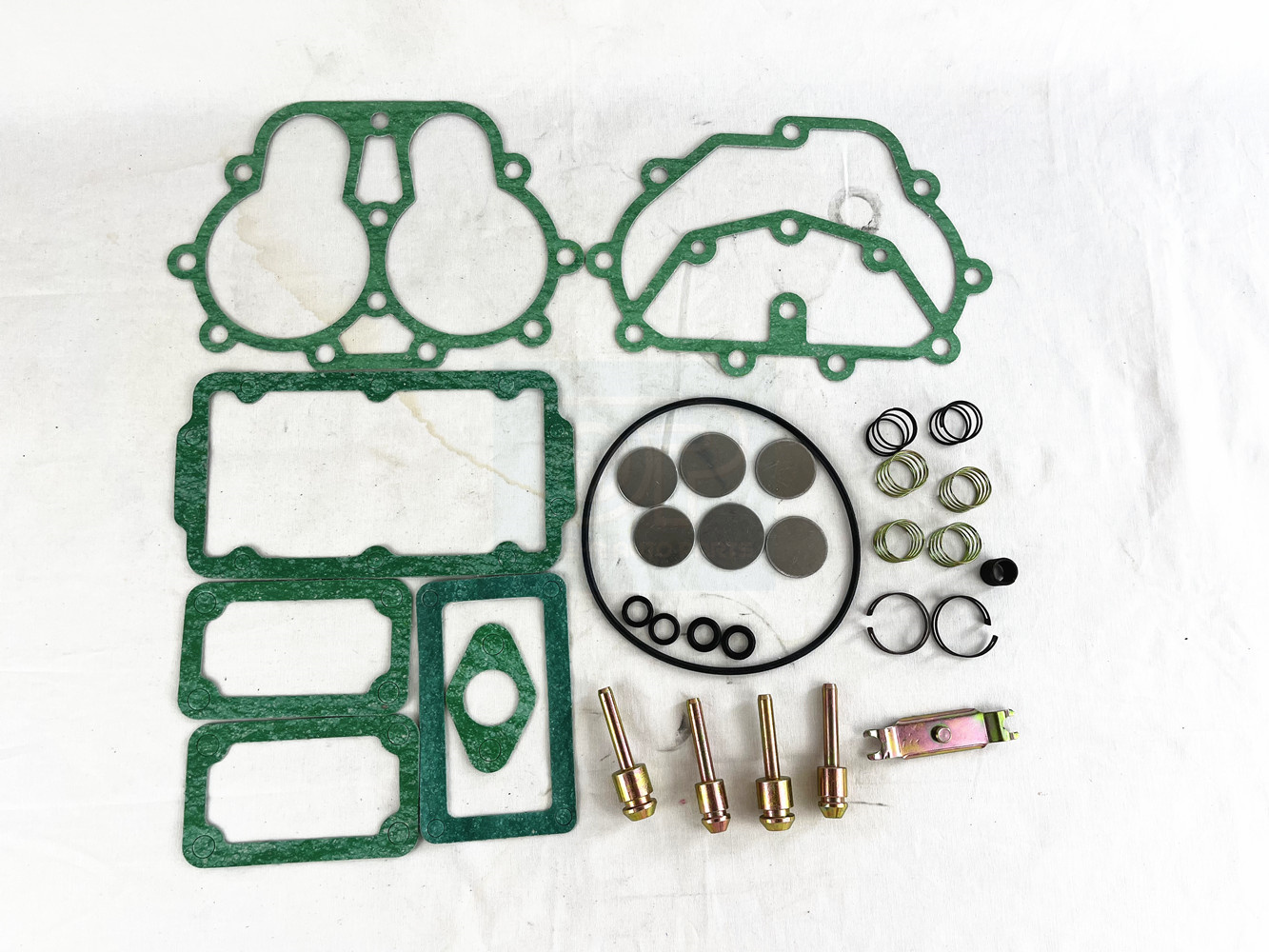 1 セット修理キット Volv-F10 F12 FL7 トラックエアコンプレッサー OEM 1186722 1080437 1570594 1590264 1612335 5001608 8112780