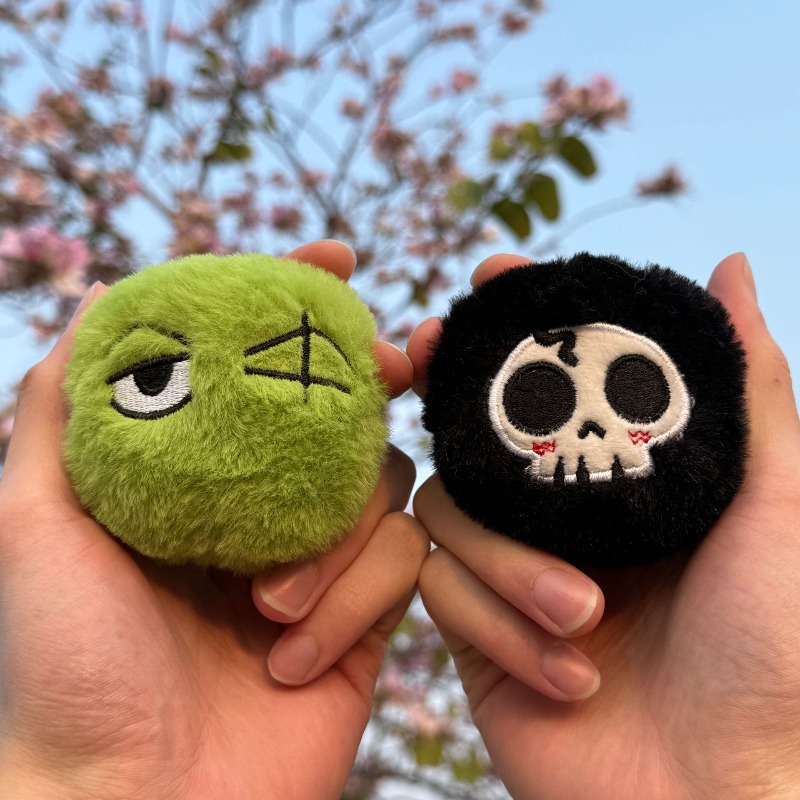 日本アニメワンピースゾロサンジかわいい漫画の形のキーホルダーアニメグッズ小さなギフト