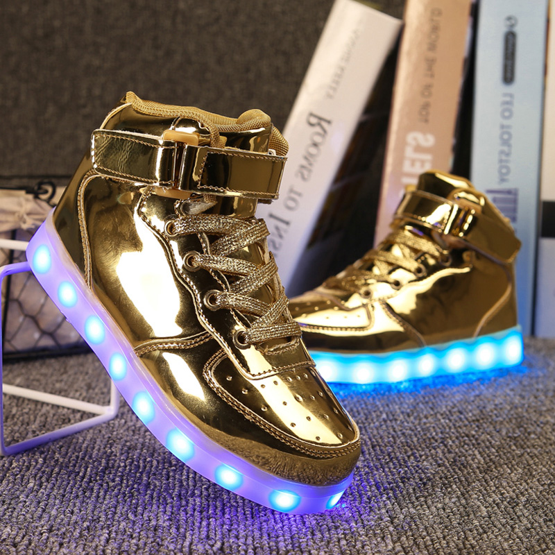 男性スニーカー子供ブーツガールボーイ靴女性ファッションカジュアルスポーツアウトドアダンスフラット子供 LED ライトアップヒップホップシューズ
