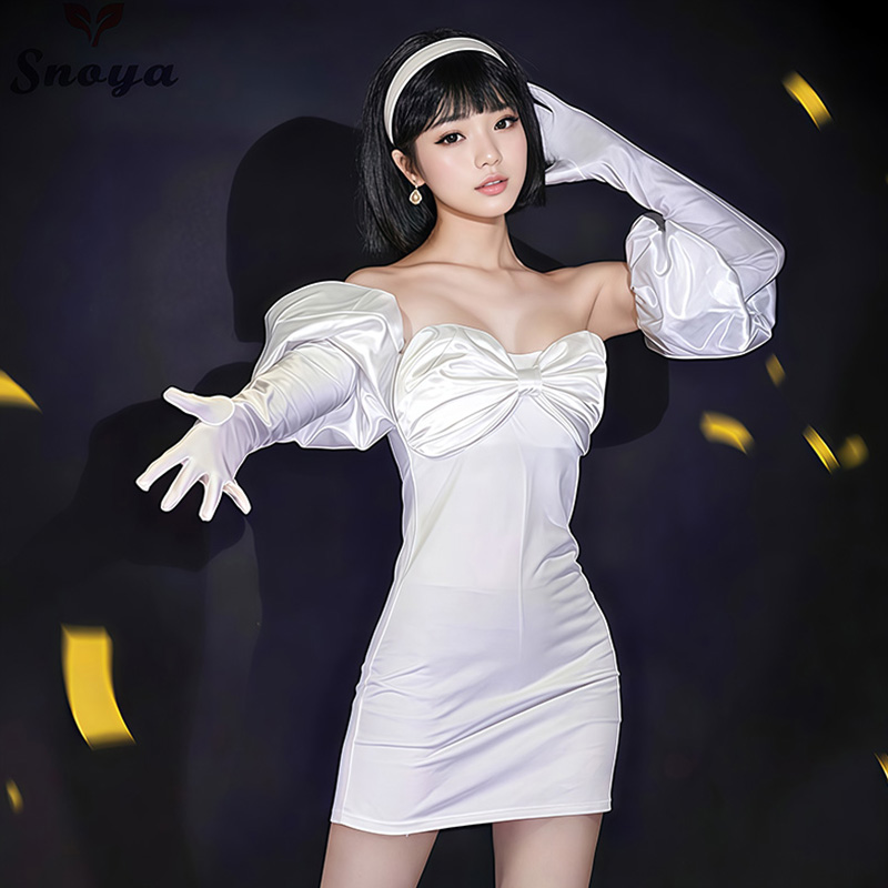 Snoya Sua コスプレ服合成ウィッグアニメエイリアンステージコスプレ衣装ショート黒髪と白のドレス女性のための