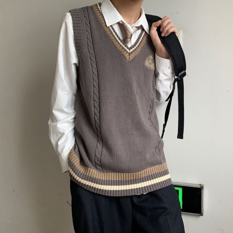 ルーズプレッピー和風メンズ V ネックセーターベストニットカーディガン刺繍パッチワークカップル重ね着アウター制服