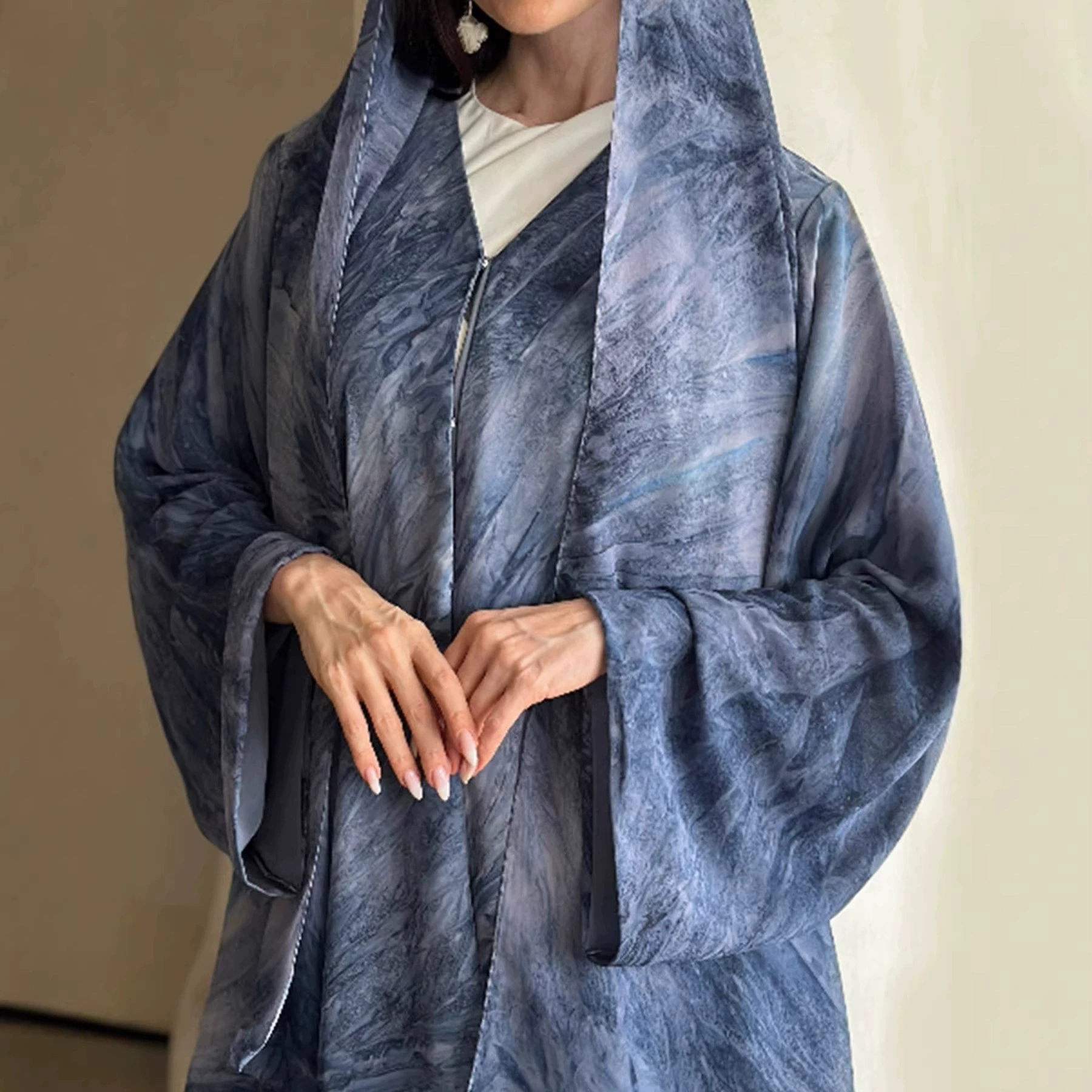 スカーフはありません。女性のファッション中東イスラム教徒絞り染めプリント春と夏のレジャー長袖コートローブエレガントなドレス
