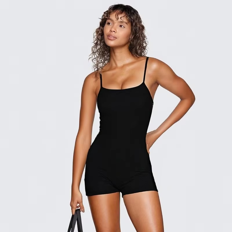 新しい黒のセクシーなスリムフィット背中の開いた女性プルオーバーキャミソールジャンプスーツ夏のファッションカジュアルシンプルなノースリーブスポーツジャンプスーツショーツ