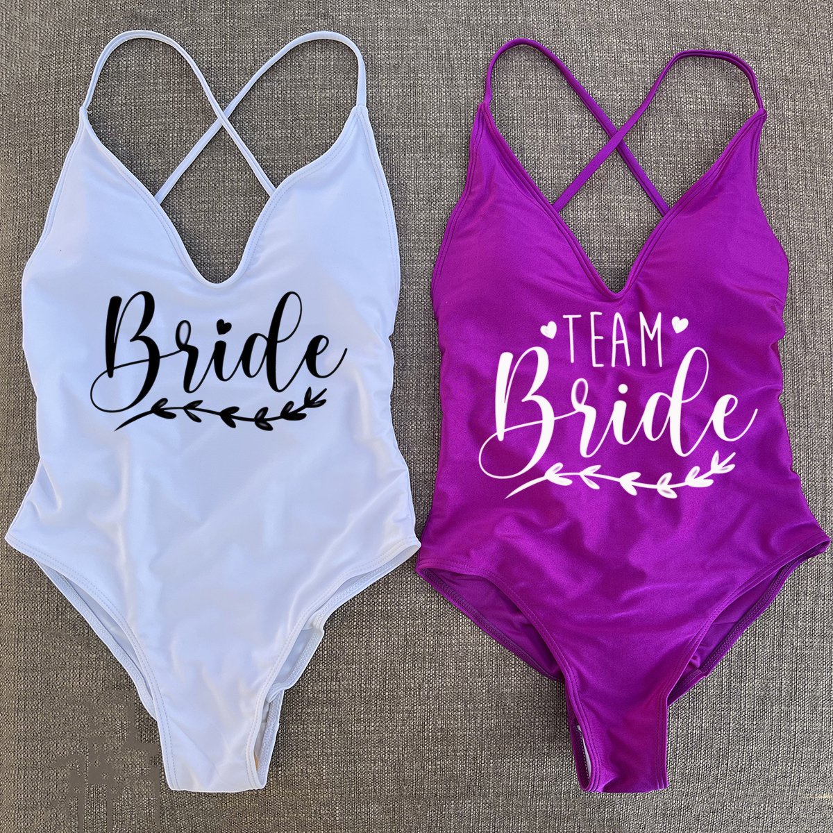 セクシーなパッド入りチーム花嫁ワンピース水着花嫁水着ハート水着 Higt カットクロスバックビーチウェアボディスーツ