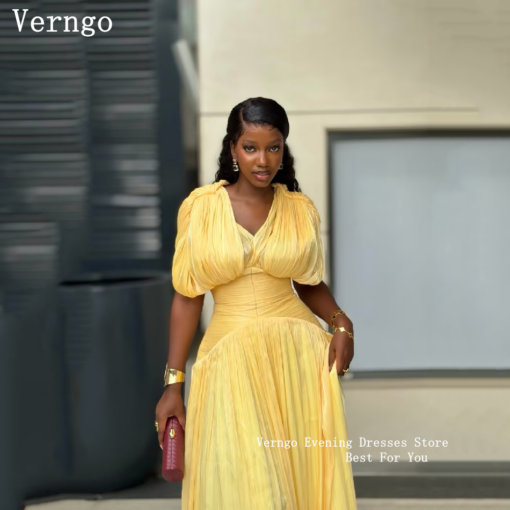 Verngo 高級イエロー光沢のあるミニイブニングドレス V ネックタイトプリーツウエディングドレス半袖フォーマルオケージョンドレスカスタマイズ