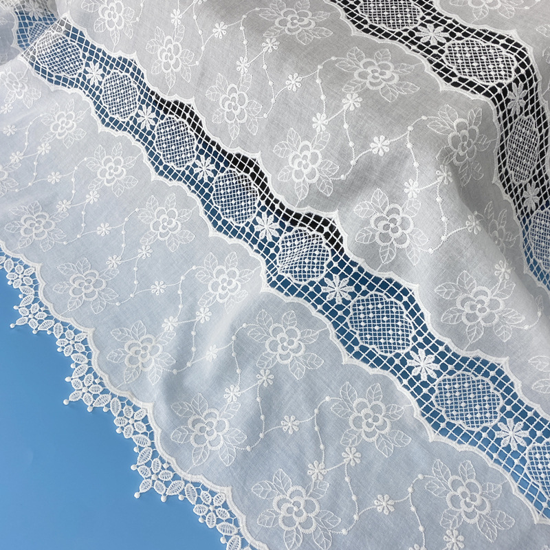 新しい 3D 刺繍綿布全幅中空フラワーレース生地女性のシャツ綿生地 diy の縫製ヤードによる