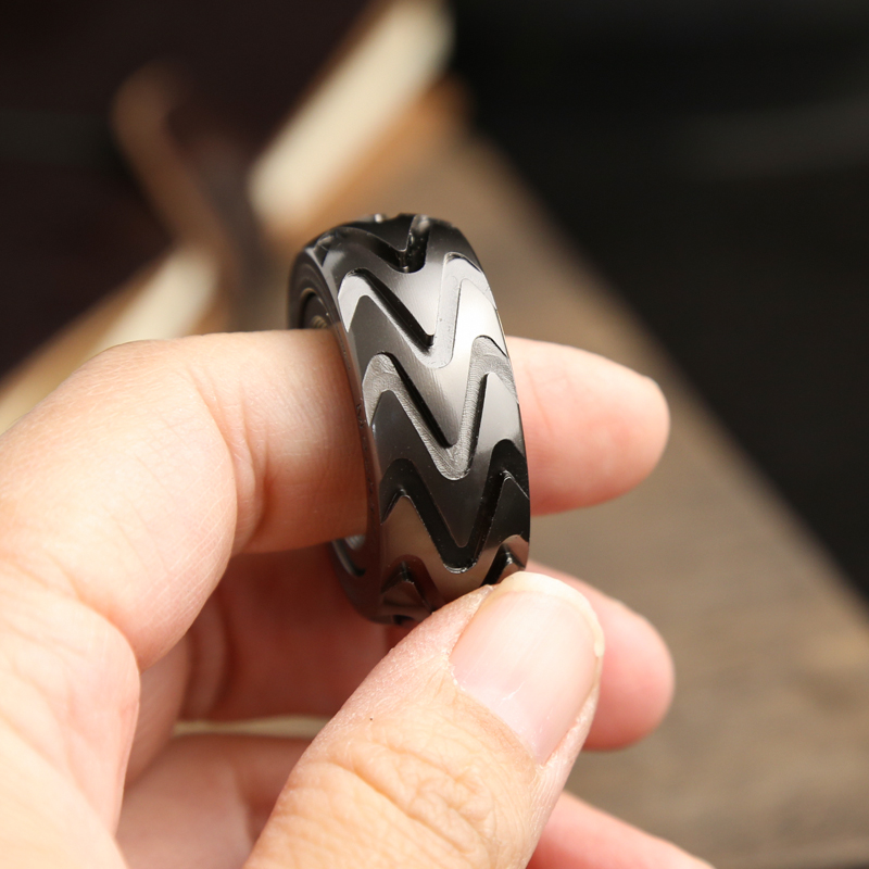 ラチェットホイールフィジェットリング機械式フィジェットラチェットリングフィジェットスライダー大人のEDCフィジェットおもちゃADHDストレスリリーフおもちゃ大人のギフト