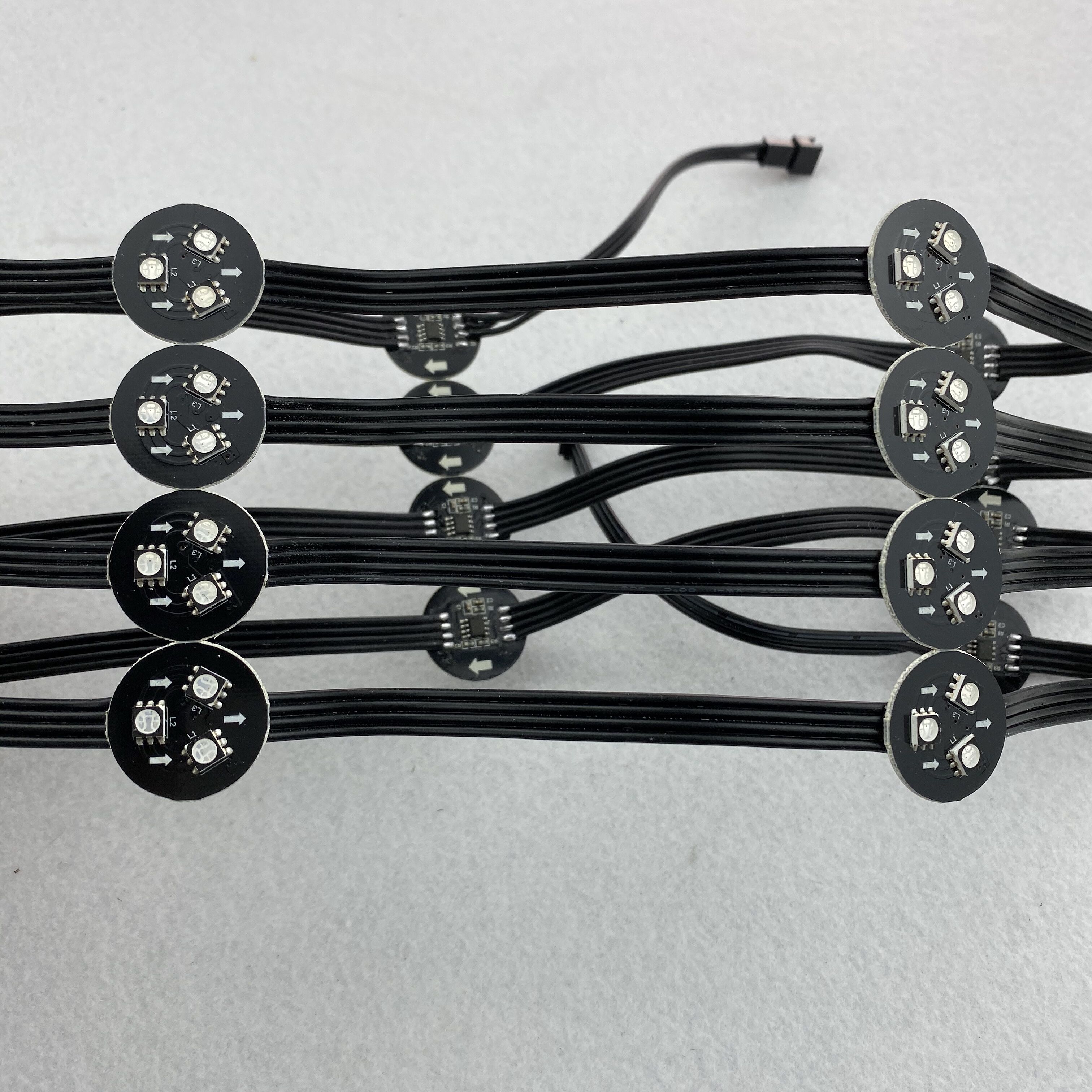 DC12V 20 ピクセル/セット 26mm PCBA(3LEDs/0.72W)WS2818 アドレス指定可能なピクセルライト;;IP20 黒ワイヤー黒 PCB、10cm/15cm/20cm ワイヤー間隔