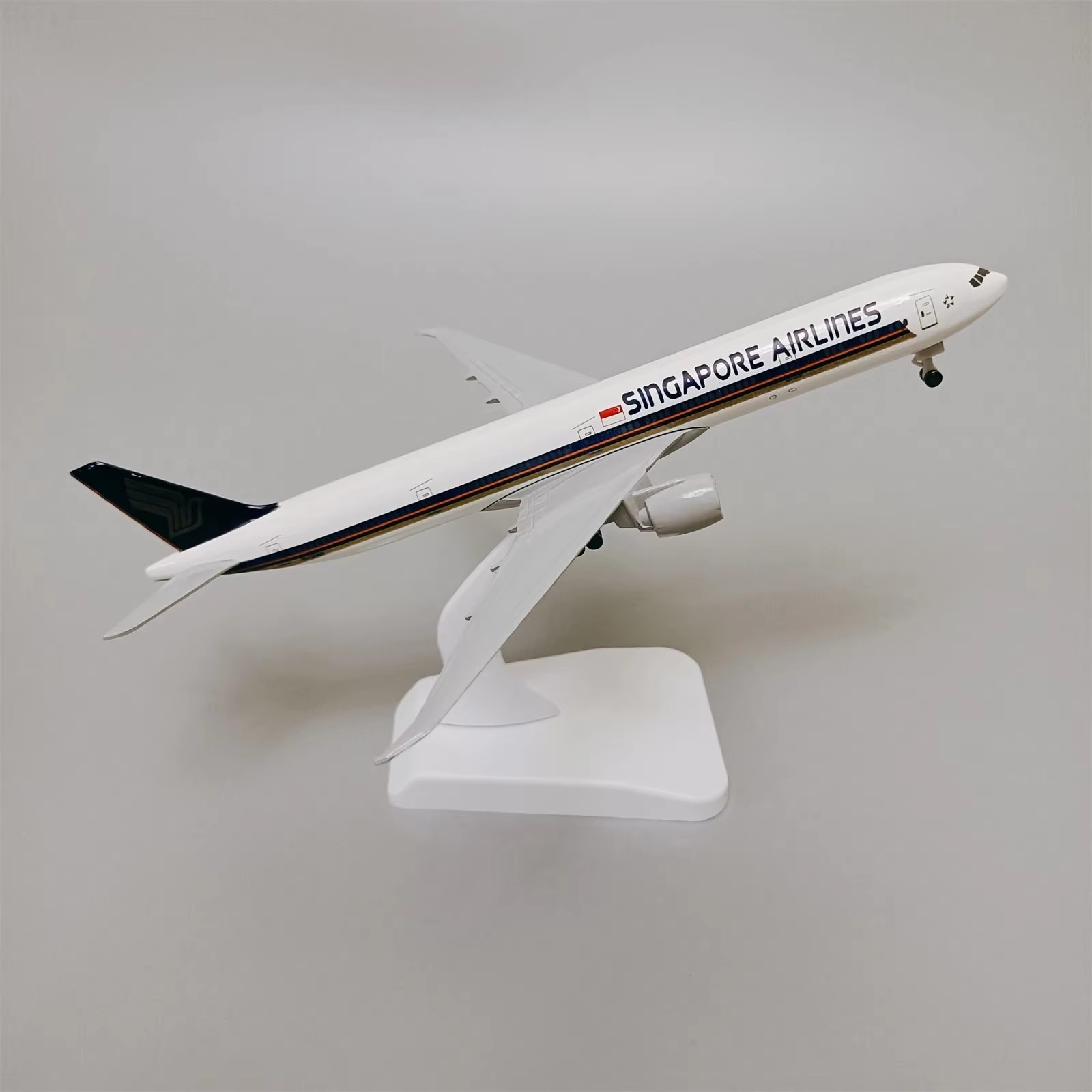 20 センチメートル B777 シンガポール航空モデルボーイング 777 航空会社金属航空機レプリカ合金材料 1:400 航空金型ギフトシリーズ