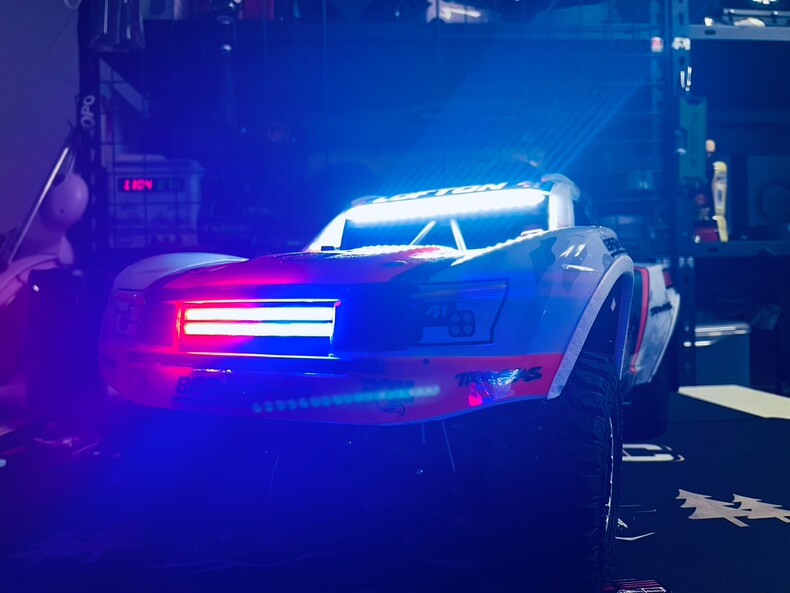 1/7 RC ショートコーストラック LED ライトセットトラクサス UDR フロントフラッシュアセンブリダイナミックリアランプ車両修正されたアクセサリー