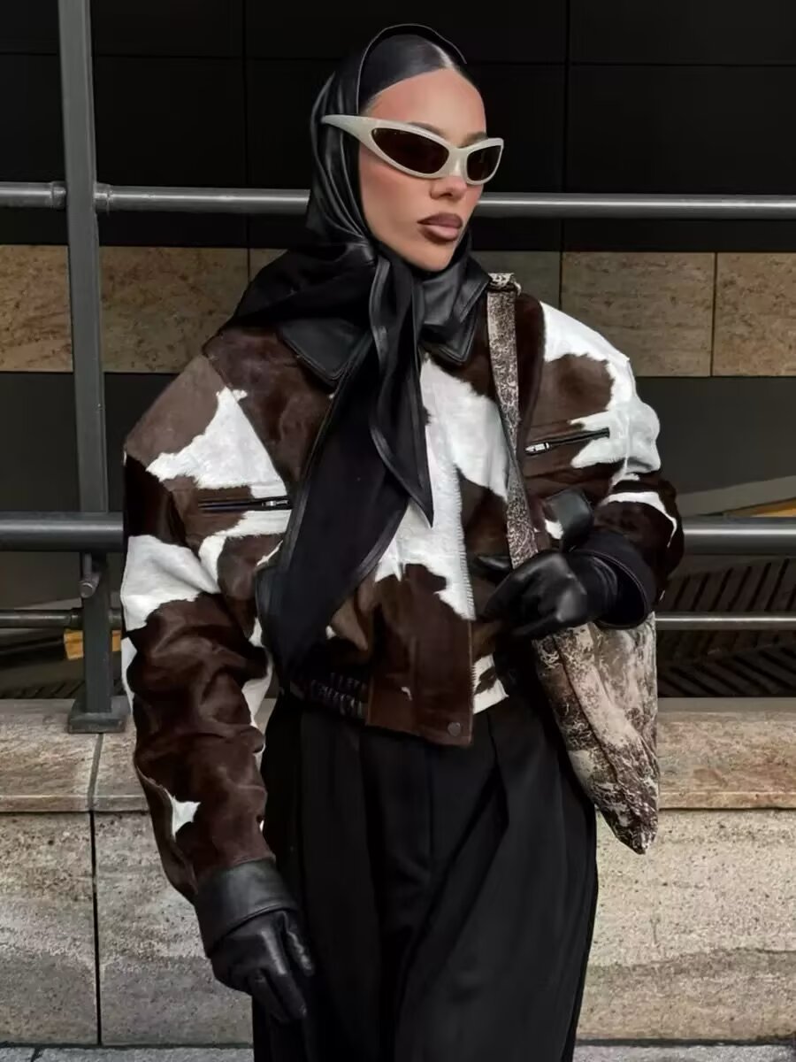 Pu レザーヴィンテージブラウン女性のジャケットラップルジッパーミルクパターンポケットフルスリーブ女性のコート 2025 冬の女性のオーバーコート