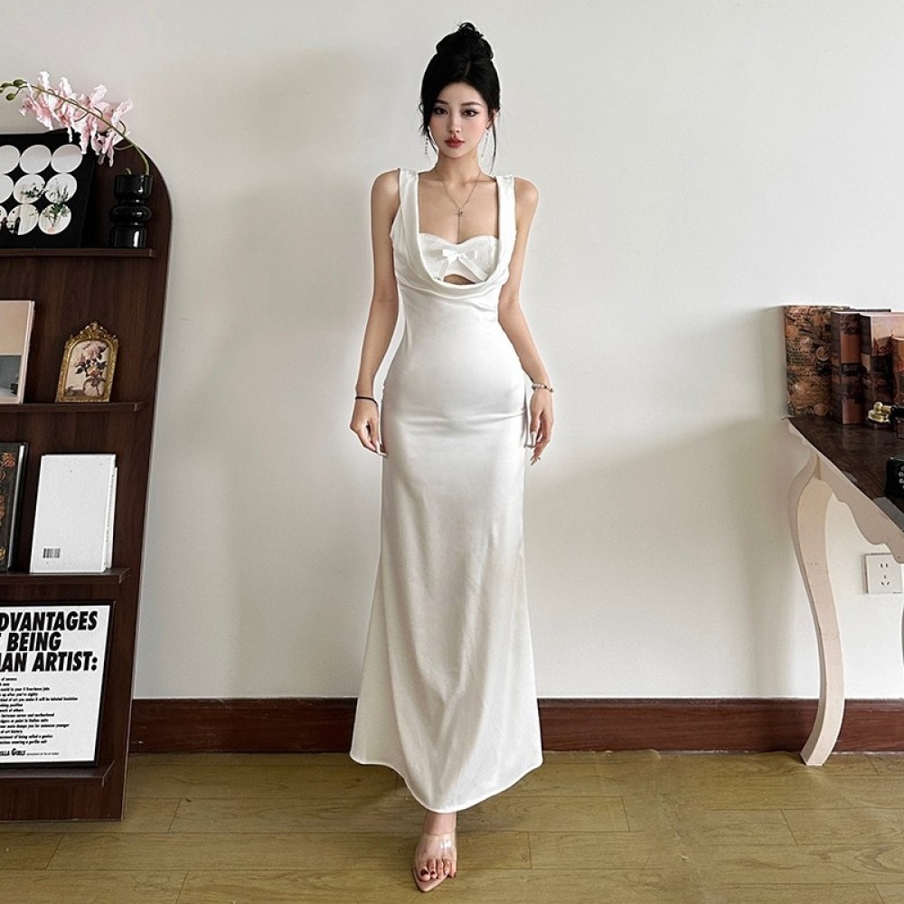 SylCue シャーリングエレガントマキシドレス女性シルキーレースアップバックレスノースリーブシェイプウエストラップヒップソリッドプロムパーティーヒップスター Vestidos