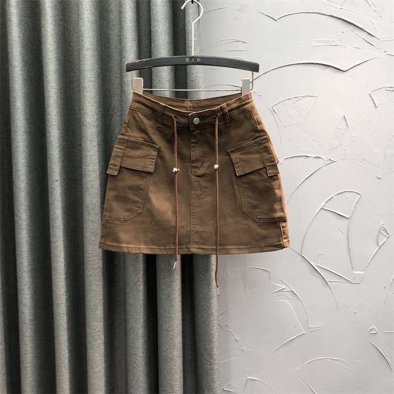ハイウエストスリムフィットデニムミニスカートの女性のファッションレトロスタイルショートスカート夏のトレンディなストリートポリエステル生地