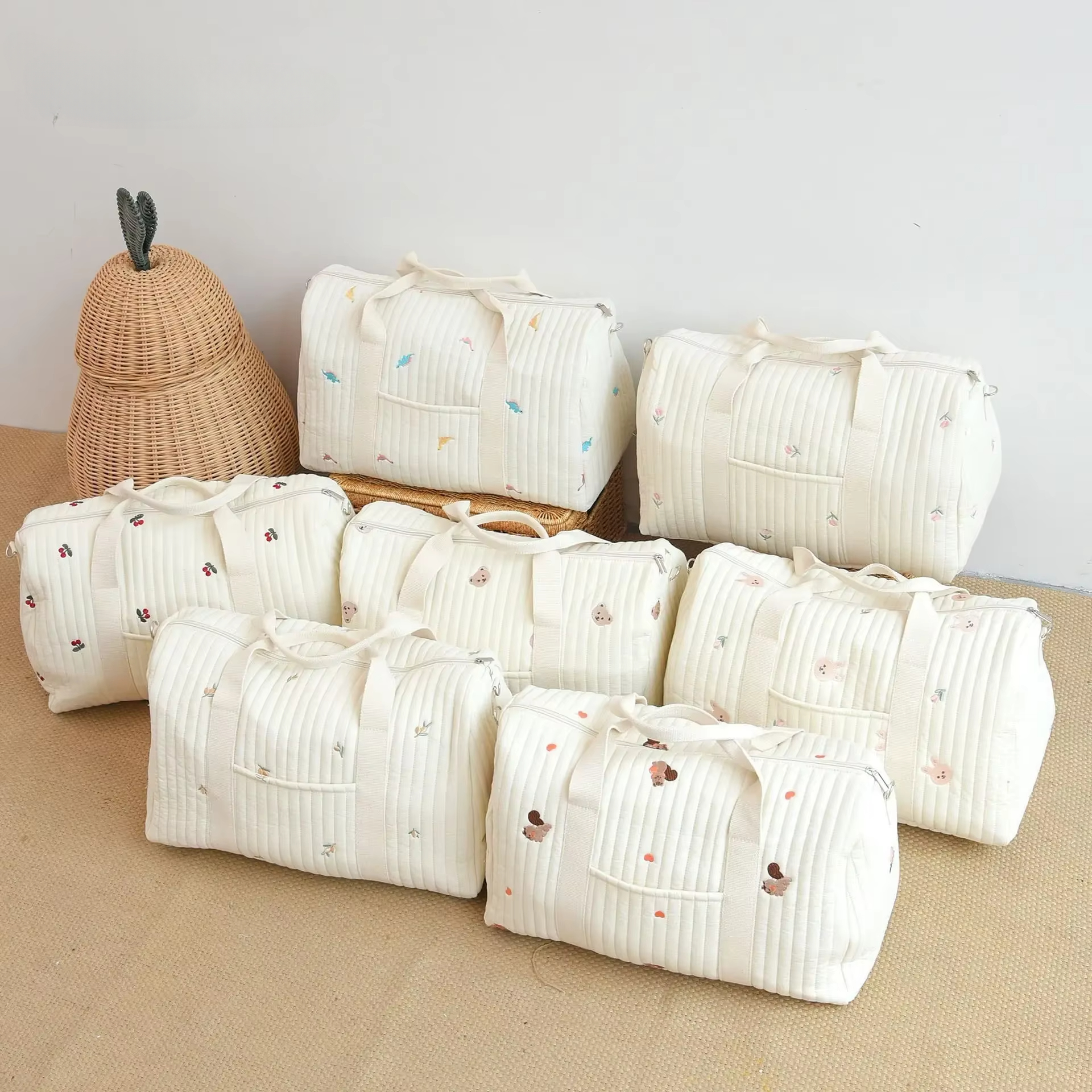2025 新しいジッパークマ刺繍綿染めミイラバッグ新生児女の子ベビーカー高容量ぶら下げバッグおむつバッグベベ