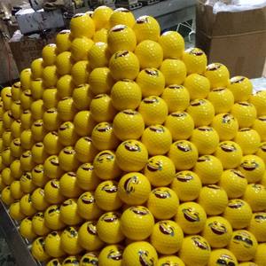 名入れゴルフボール、カラフルなミニゴルフボール