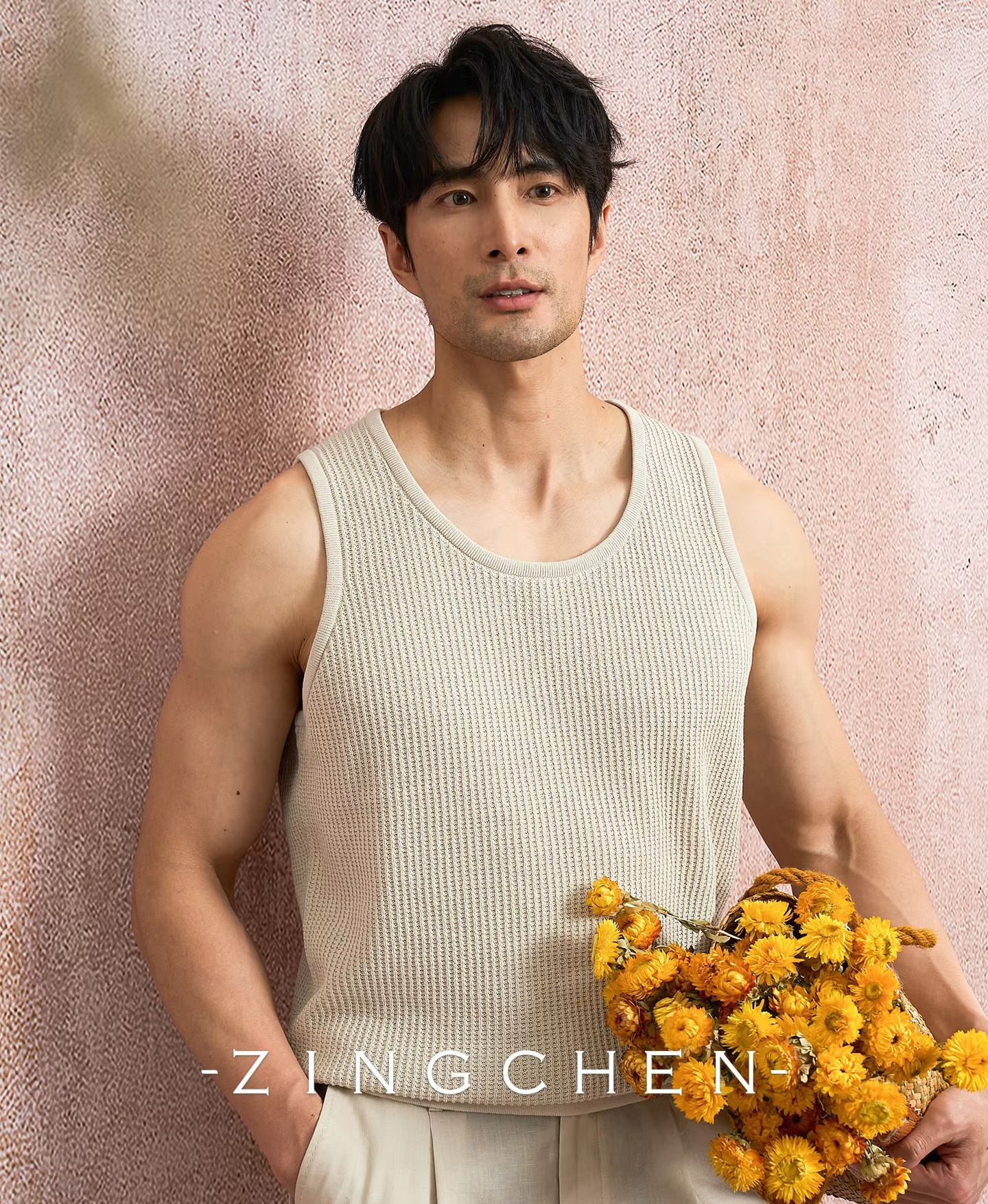 メンズ夏のカジュアルニットベストノースリーブインナーレイヤーTシャツ快適な通気性軽量ファッショントップ男性用