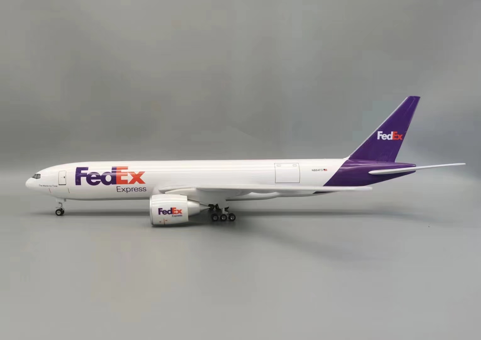 47 センチメートル 1/157 スケール 777 B777 航空機フェデックス貨物航空モデルのおもちゃ子供のためのホイール着陸装置プラスチック樹脂飛行機