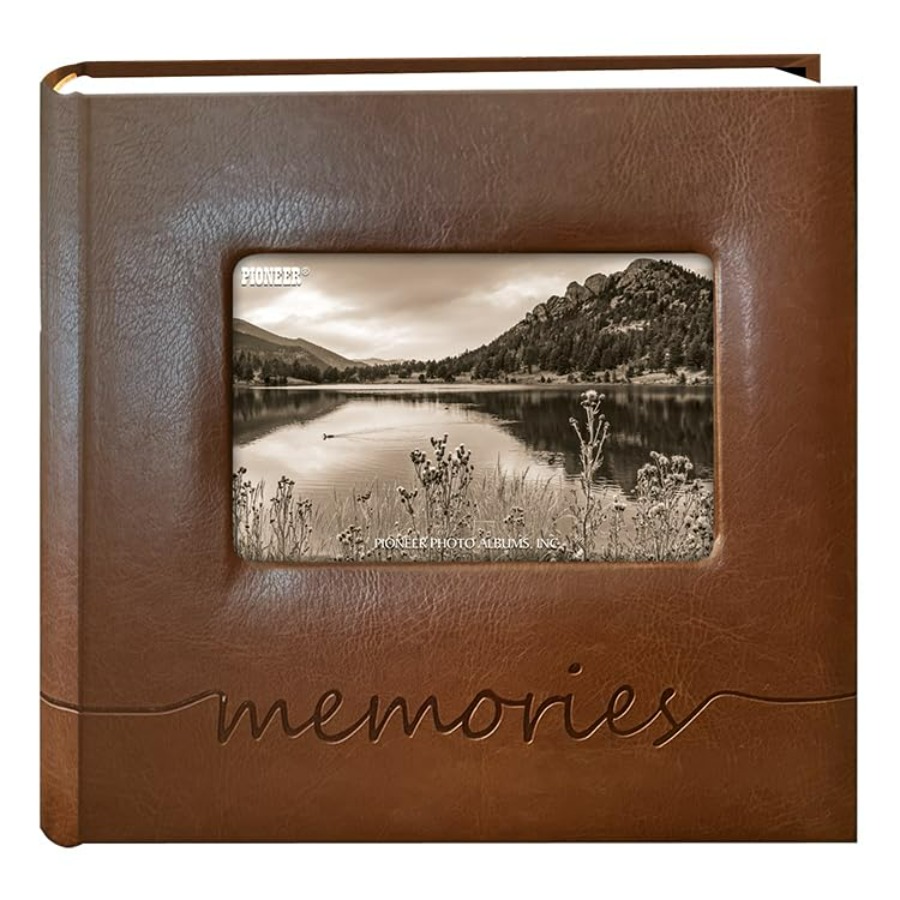 「memories」 エンボスフレームカバー フォトアルバム 200ポケット 4×6枚の写真を収納可能 ブラウン