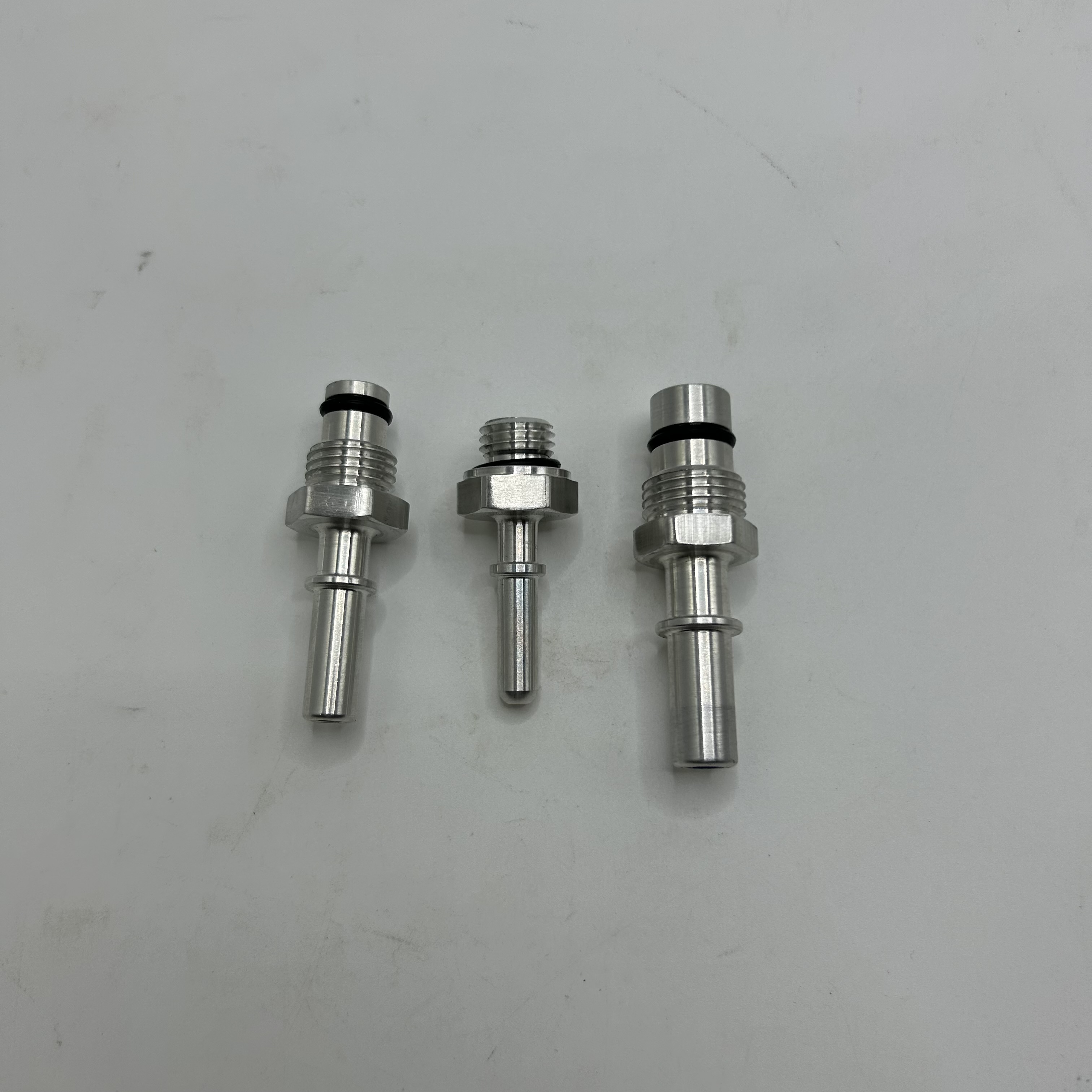 高品質 81154036146 81.15403.6146 尿素ポンプ液体リターン入口ジェットジョイントマンポンプモジュール