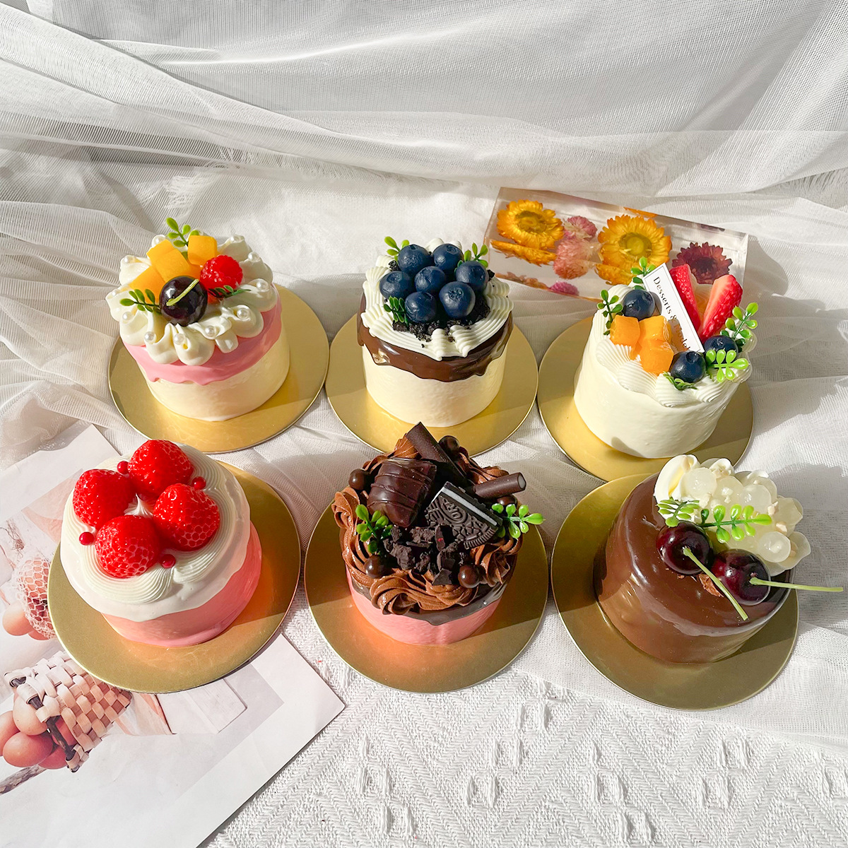 3 インチ偽の誕生日ケーキモデル結婚式/誕生日デザートテーブル装飾品ベーカリーショップウィンドウディスプレイサンプル写真撮影小道具