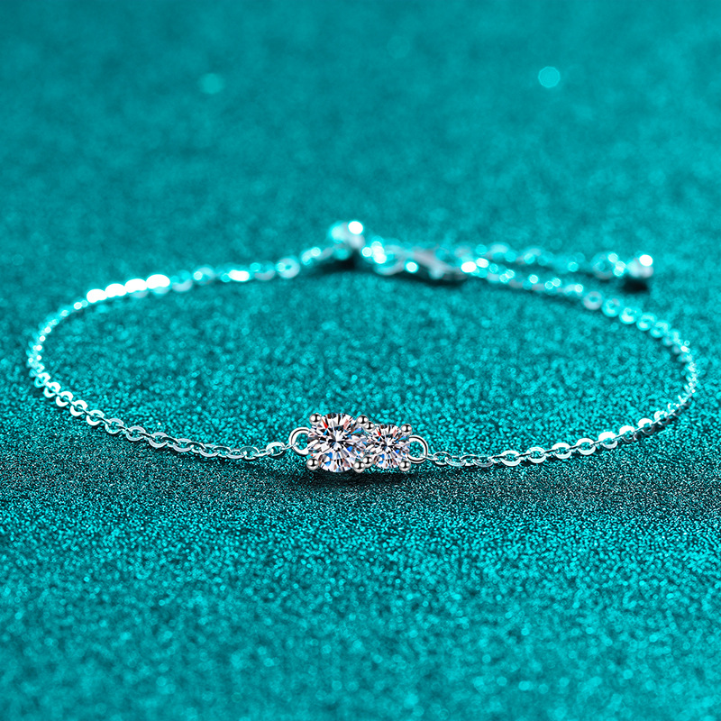 絶妙なブレスレット レディース 0.7CT モアサナイト PT950 プラチナ - 柔らかなダイヤモンドの輝き、ミニマリストの耐久性、アフタヌーン ティー スタイル