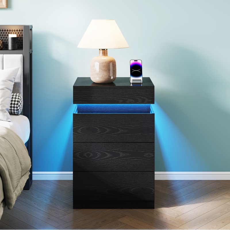 モダンな黒の木製ナイトスタンド、スライドトップと内蔵充電ステーション、LED照明付き3引き出しエンドテーブル付き