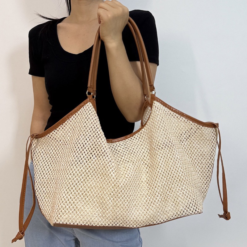 夏の海辺の休暇中空織トートバッグファッショナブルな大容量バックル女性のカジュアル旅行バッグショッパーハンドバッグ