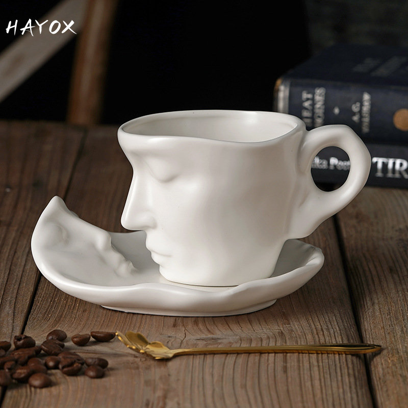 新しい Thingking カップマグクリエイティブコーヒーカップとソーサーセットセラミックフェイスモデルコーヒーマグキッチンバー用品コーヒーウェアセット 2023
