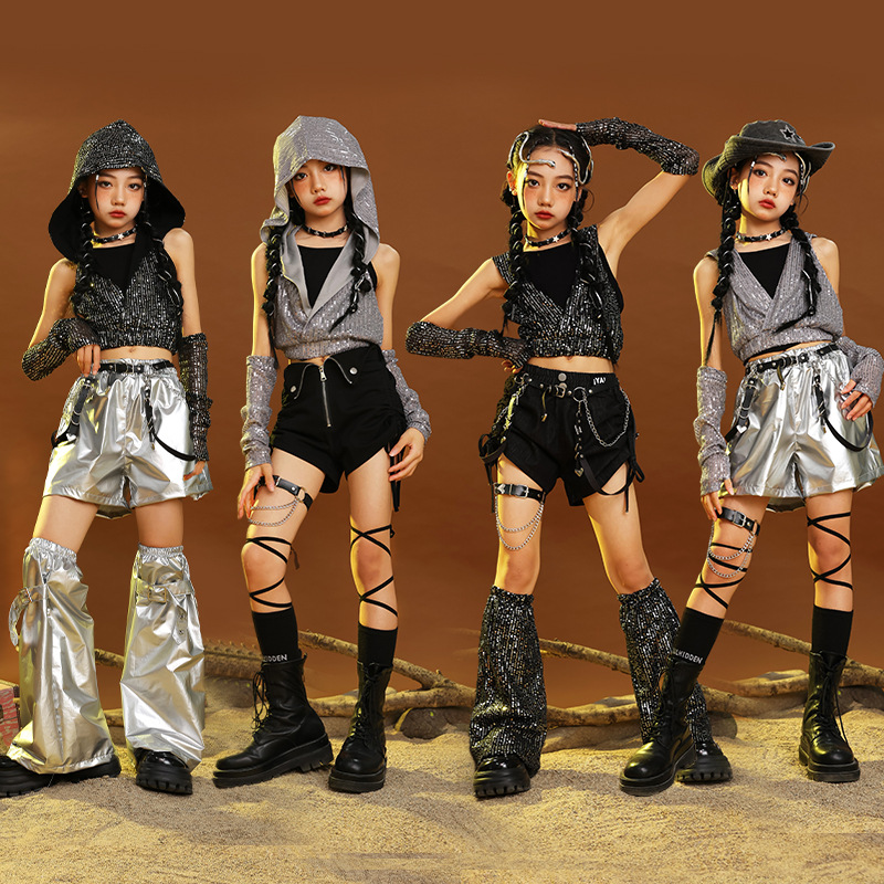 女の子 K-POP スパンコールクロップトップ光沢のあるシルバーレザースカート子供ヒップホップストリート服セット子ジャズガールグループステージ衣装