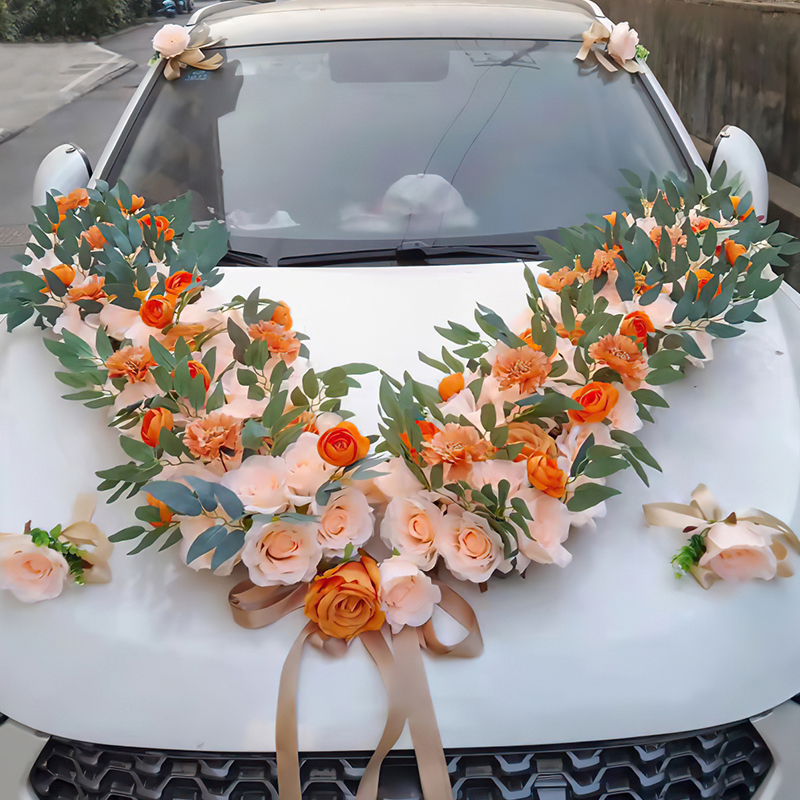 2023 ニューロマンチックな結婚式の車の花の装飾セットブライダル弓の装飾ドアハンドルリボンシルクローズ人工車ヘッド花