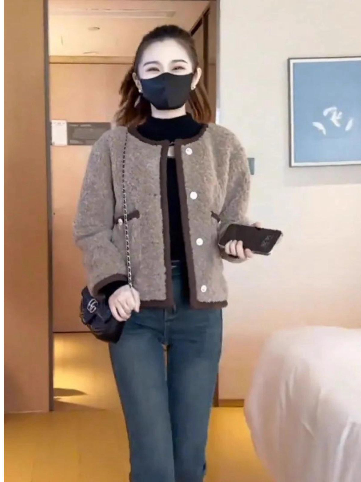 新しい到着ショートラムファージャケット肥厚コントラストカラー小さなフレグランススタイルの女性のコート高級感統合レザー ...