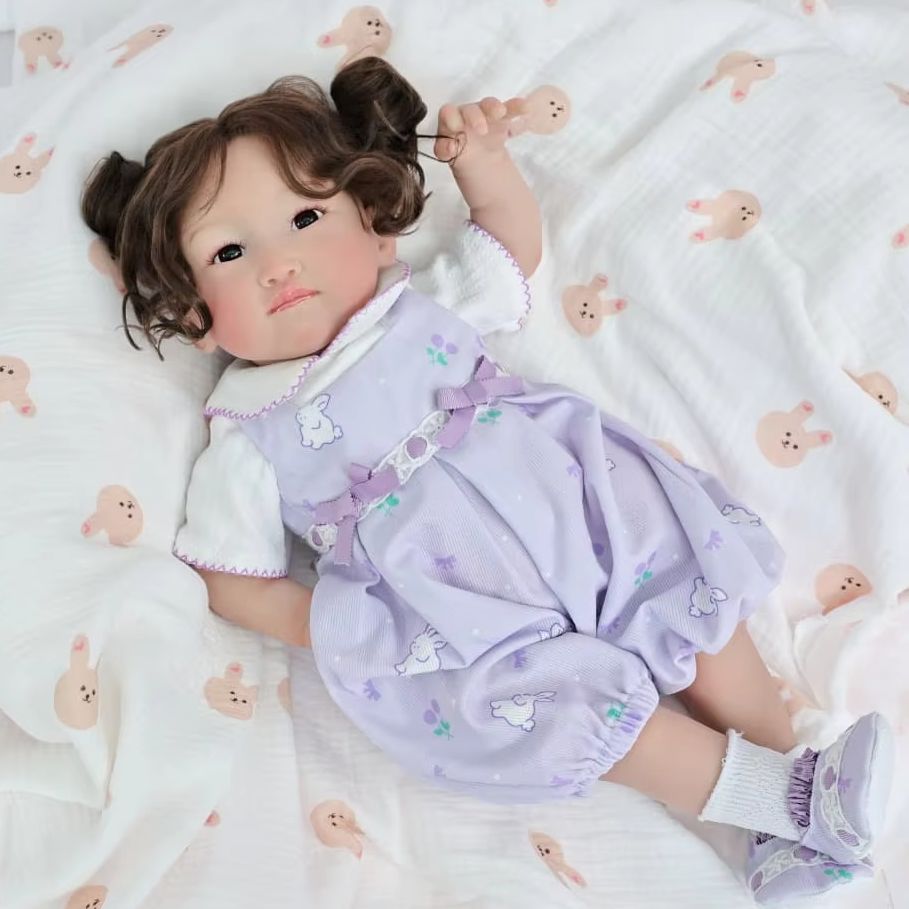Cloveray オリジナル 22 インチかわいい人形リボーンベビードールソフトかわいいビニール女の子誕生日ギフトパープルバニープリント人形コレクターのため