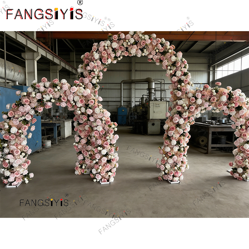 高級ピンクローズホワイトグリーンフラワー行ランナー結婚式のアーチの装飾フラワーアレンジメントフレームフラワースタンドイベント装飾小道具