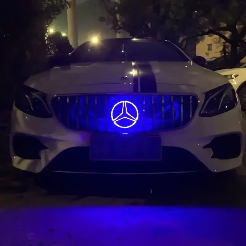 車のフロントグリルスターエンブレム LED メルセデス · ベンツ W205 W213 W204 ML CLA W253 A C W204 E GLK GLA GLC GLE 灰皿