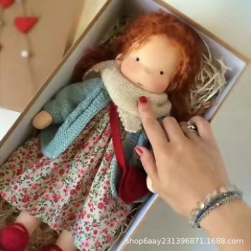 綿入りのウォルドルフ人形を芸術的に手作りしたミニドレスアップ人形 DIY ギフトボックスの包装玩具、誕生日プレゼントに