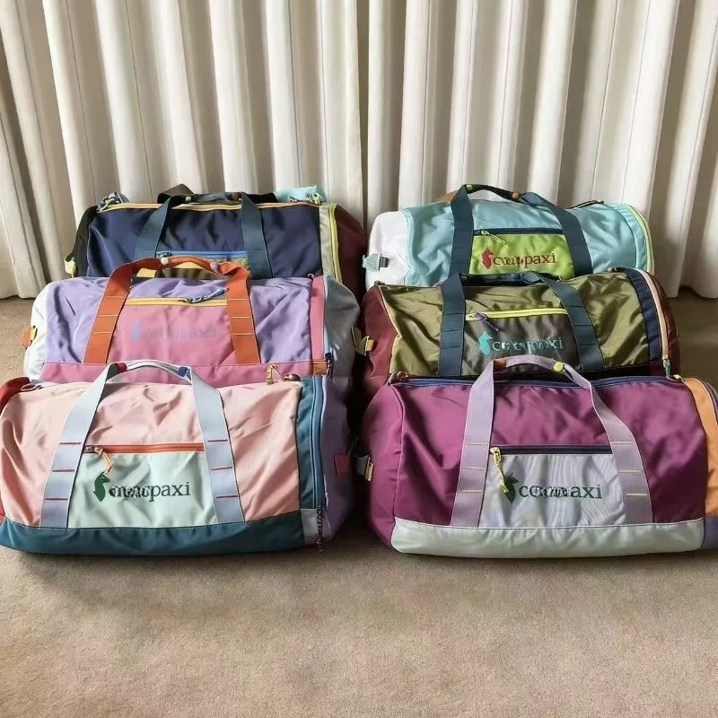 新しい 32L 折りたたみハンドバッグ、ユニセックスクロスボディバッグ、アウトドアスポーツ、ヨガ、旅行、フィットネスに最適