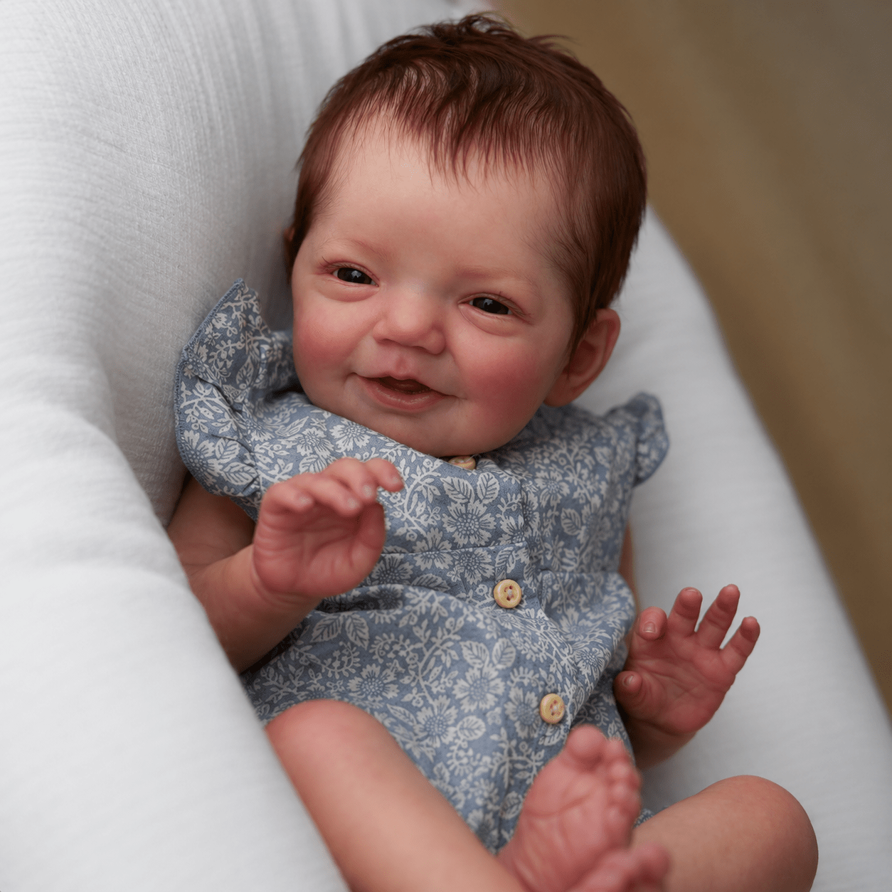 BZDOLL 19インチ フルソフトビニール リアルなリボーンドール 48CM リアルな新生児幼児 かわいい青い花柄ロンパース 収集価値のあるアートおもちゃ
