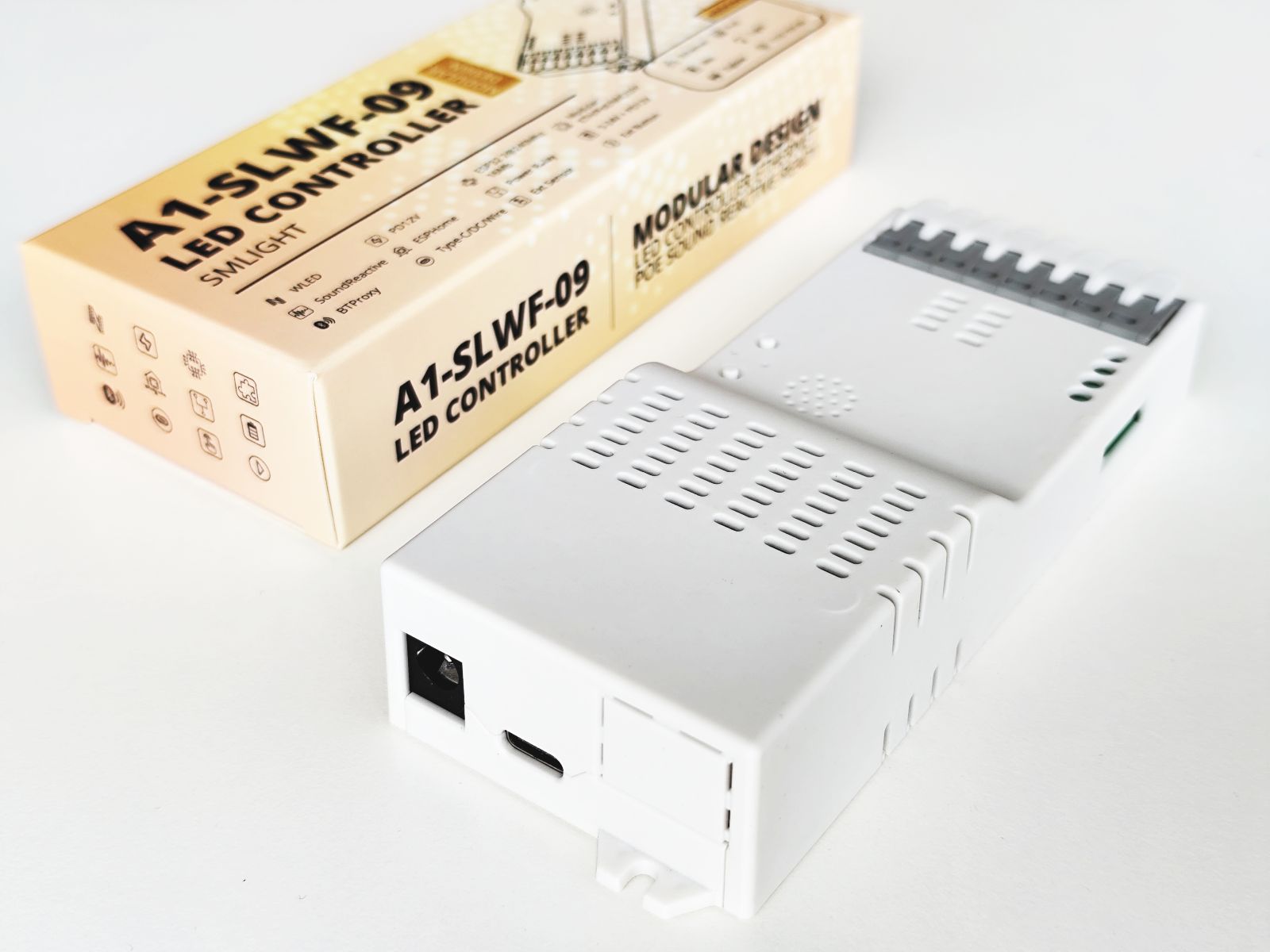 SMLIGHT A1-SLWF-09 WLED POE イーサネット コントローラー ホーム アシスタント