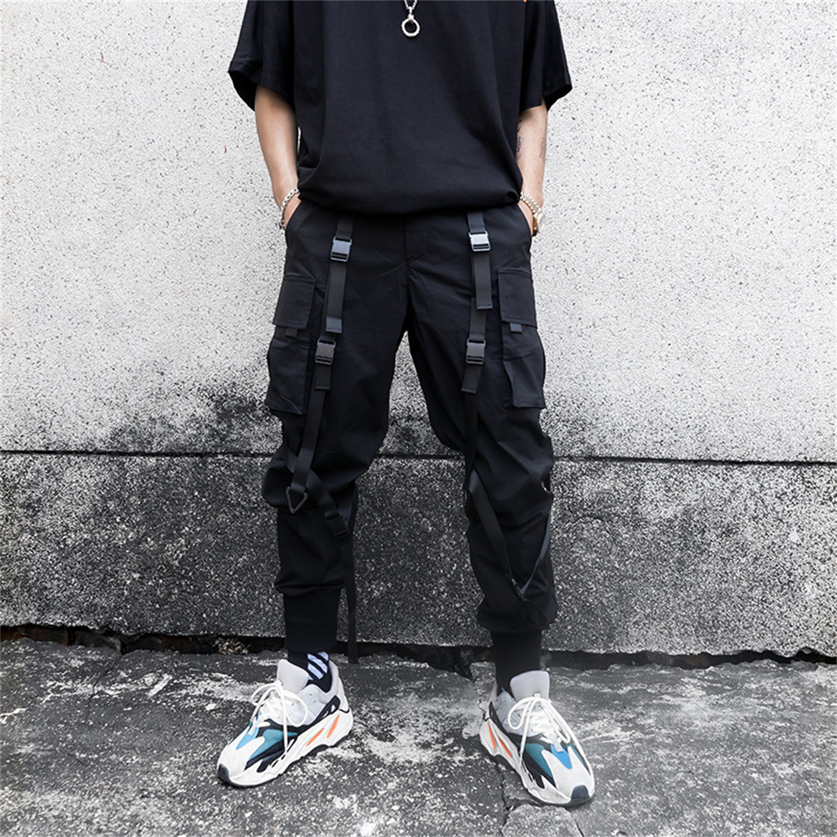 原宿ファッション Techwear メンズカーゴパンツヒップホップパンク男性服ストリートジョガーハイストリートホリデーカジュアルズボン
