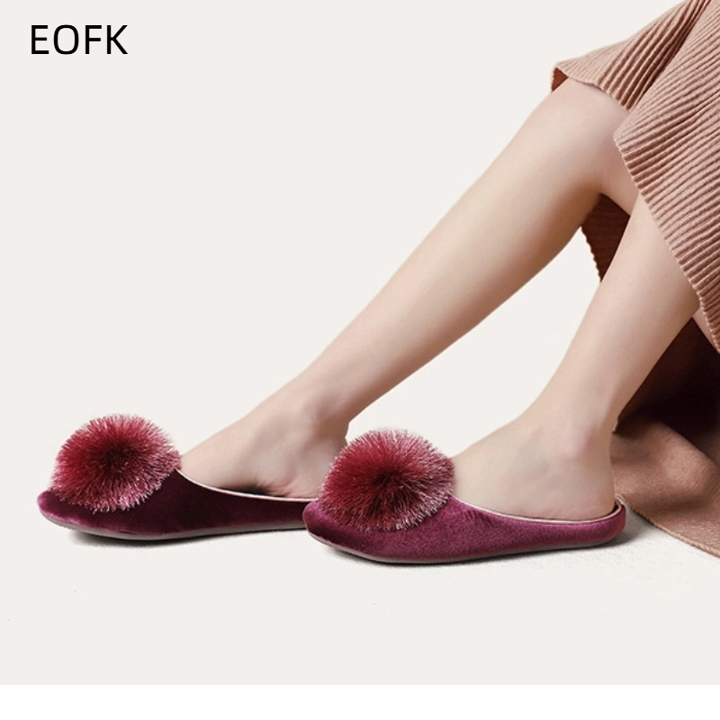 EOFK 女性ハウススリッパ冬暖かいかわいいポンポン綿スライドシューズノンスリップソフトソールオールシーズン屋内/屋外スリッパ