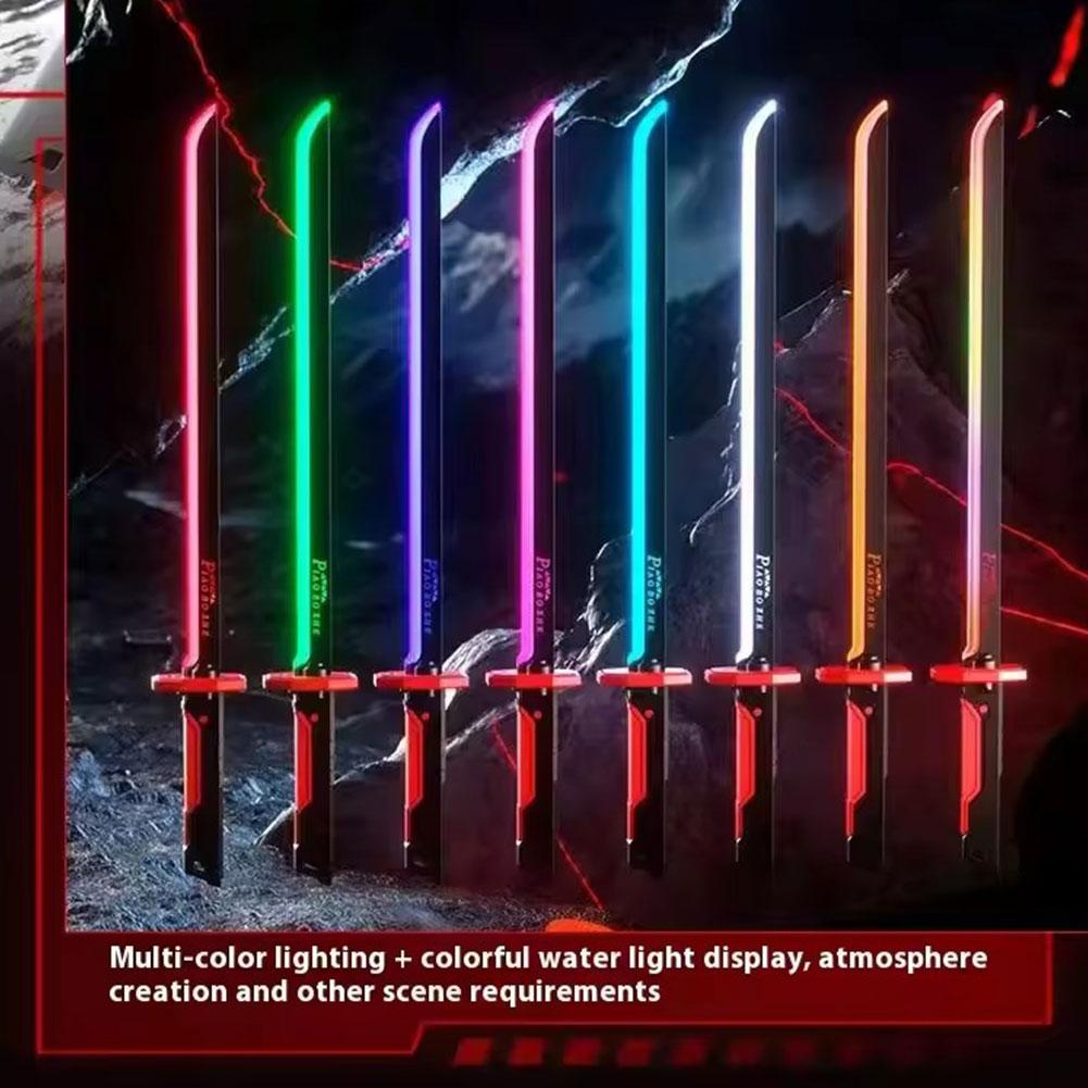 自動引き込みスパークブレード剣スパーク LED 照明効果音充電少年おもちゃミストスプレー高速ブレードプラスチック剣