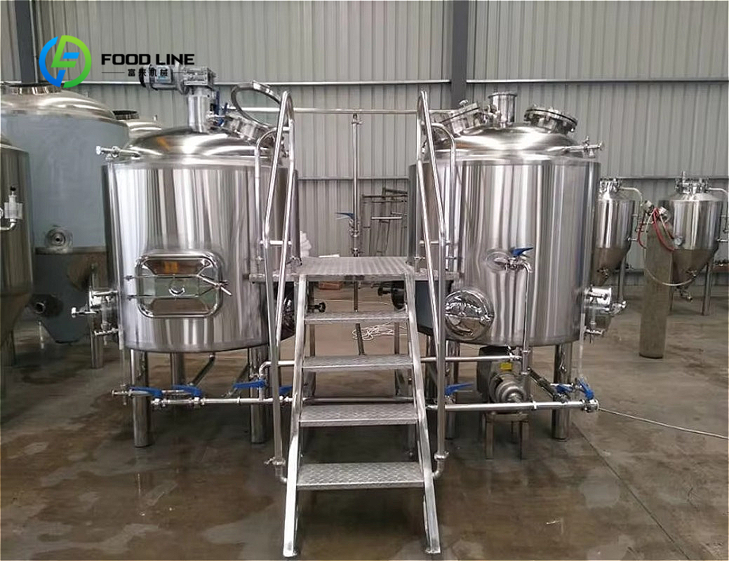 ターンキー 3000L 5000L ビール醸造プラント 4 容器醸造所、地ビール醸造所用 CIP 洗浄およびグリコールチラー付き