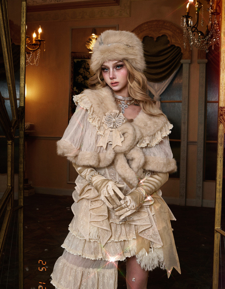 血液供給オリジナルデザインロシア女性アプリコットフェイクファーケープポンチョ宮殿プリンセスかわいいパーティーロリータジャケット冬ケープ