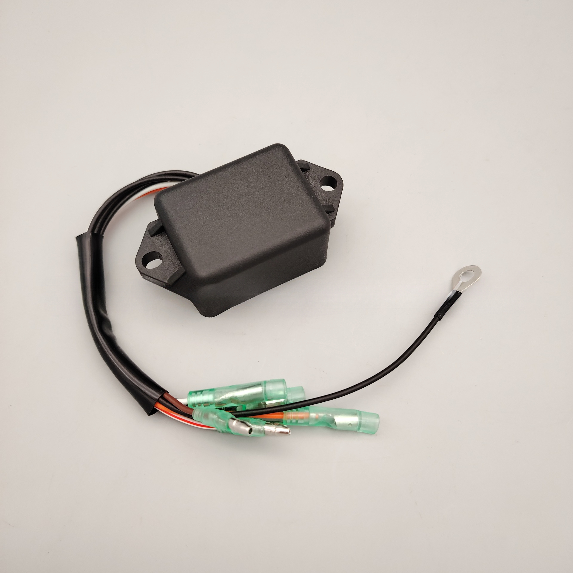 ヤマハ 8HP 船外機エンジン部品の交換 CDI イグナイター 696-85540-12 CDI ユニット 696-85540-11