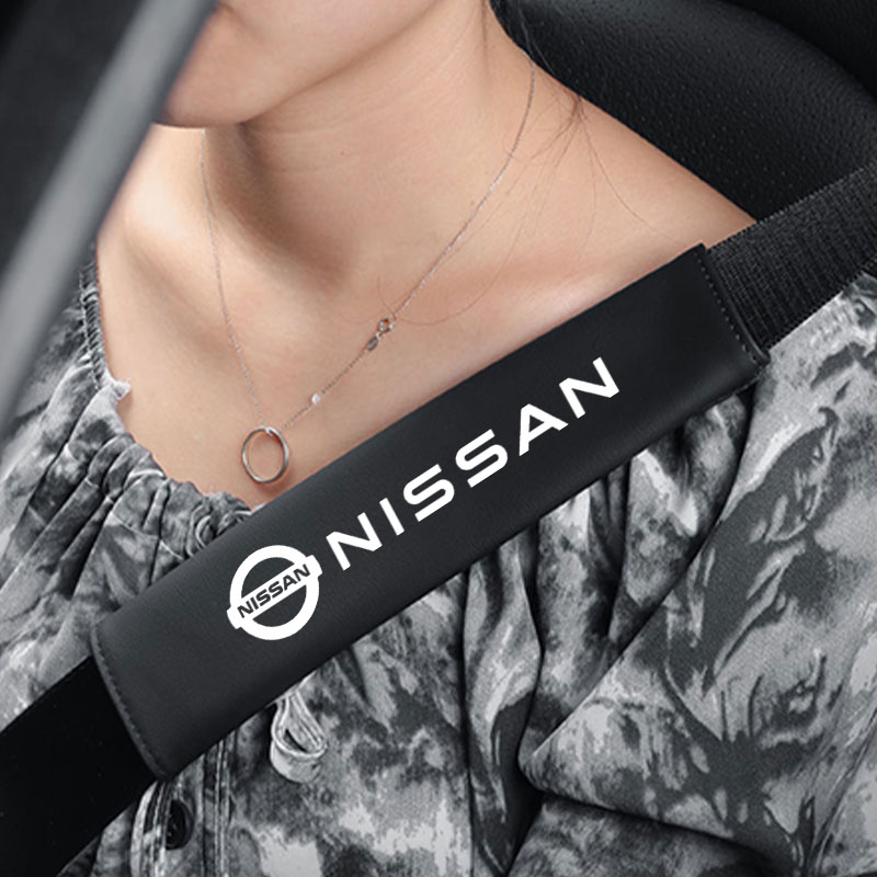 車の革シートベルトショルダーカバーパッド日産ローグパスファインダーエクストレイル GTR 注キャシュカイジュークカーアクセサリー非スリップ