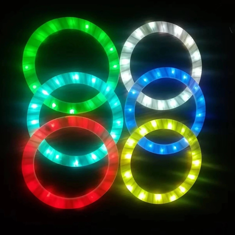 LED 充電式ジャグリングリングセット複数の色が点灯し、カーニバル 2025 充電器付き - 複数の色