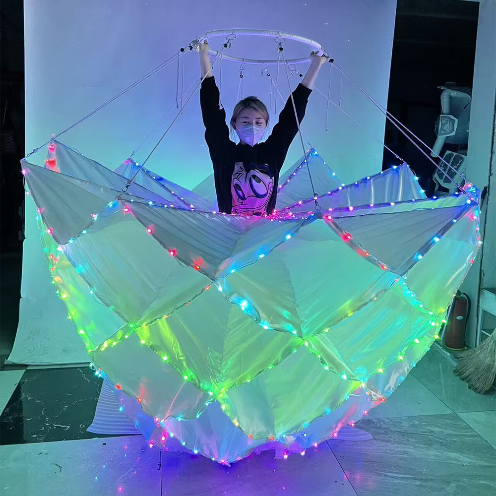 LEDイルミネーション傘フラワーコスチューム - テーマパークのパレードフロートパフォーマンス用の上昇と開花のインタラクティブ小道具