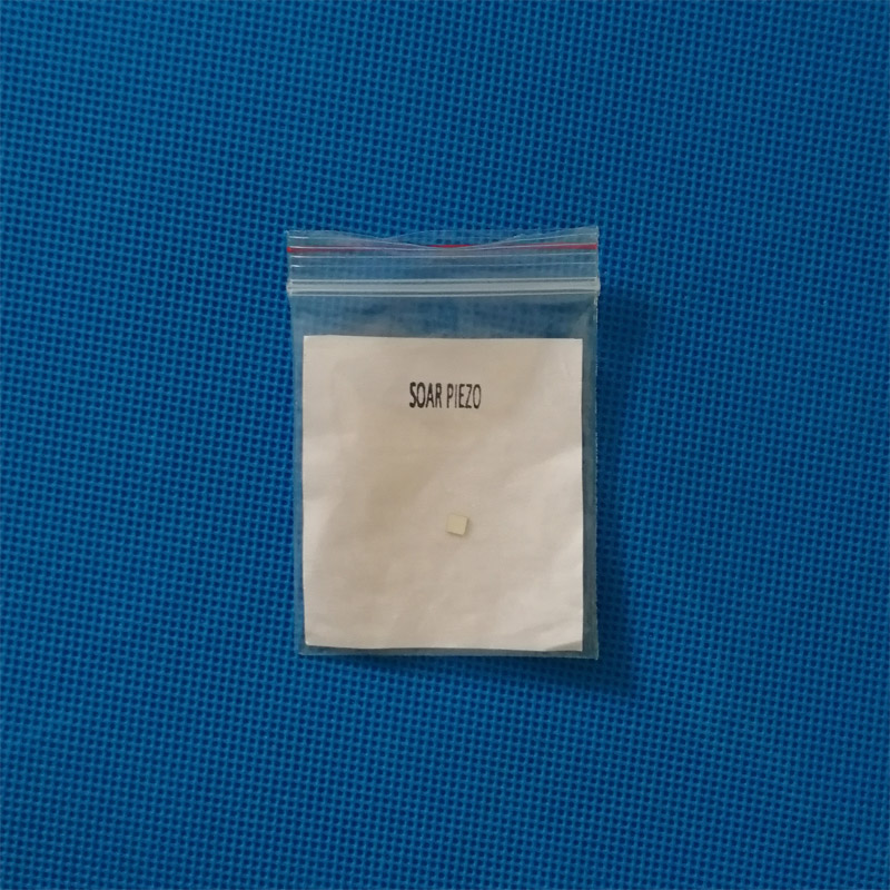圧電セラミックプレートトランスデューサ 3*3*0.53mm-PZT5 超音波センサーエネルギー/発電シート圧力シート